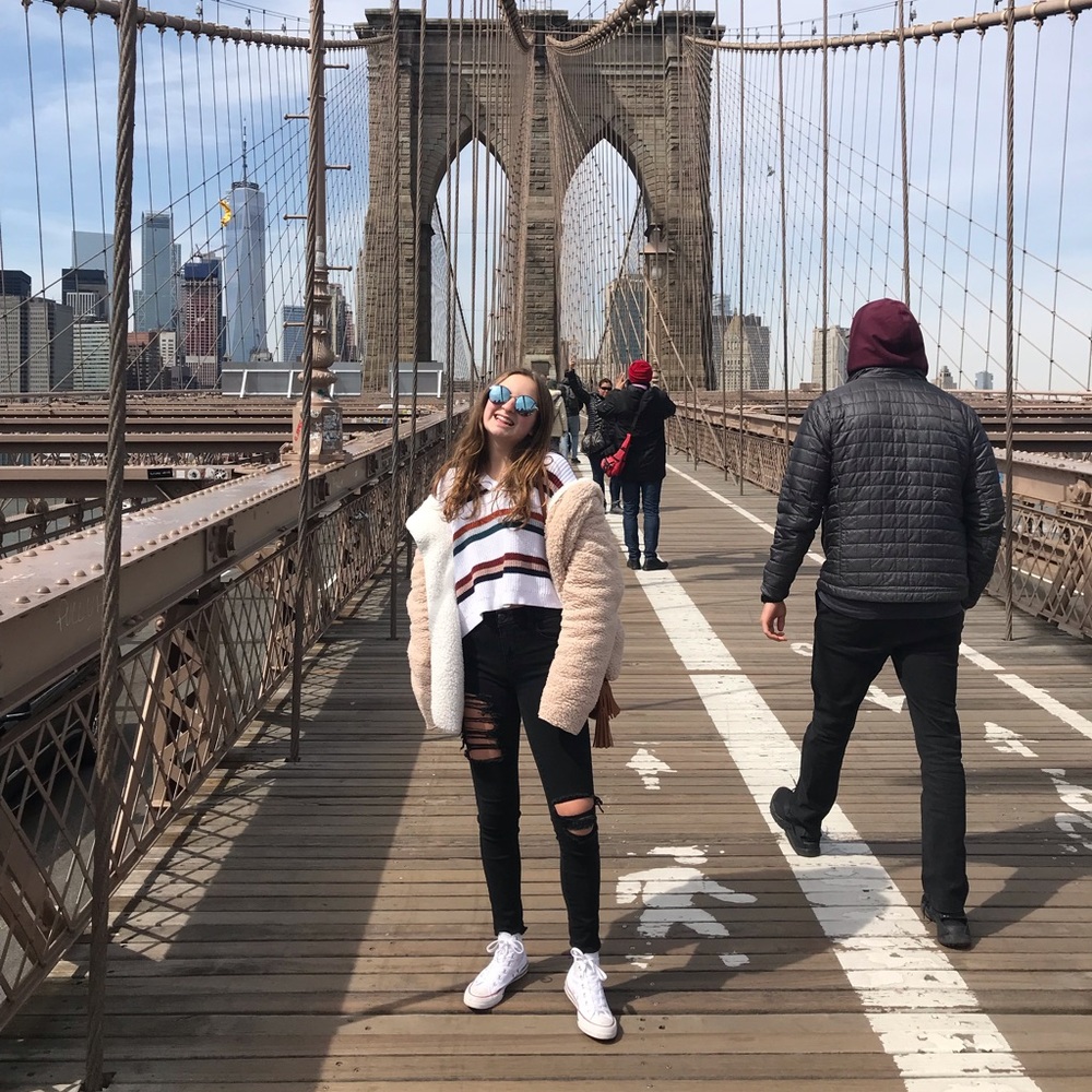 Meet your Posher, Julia